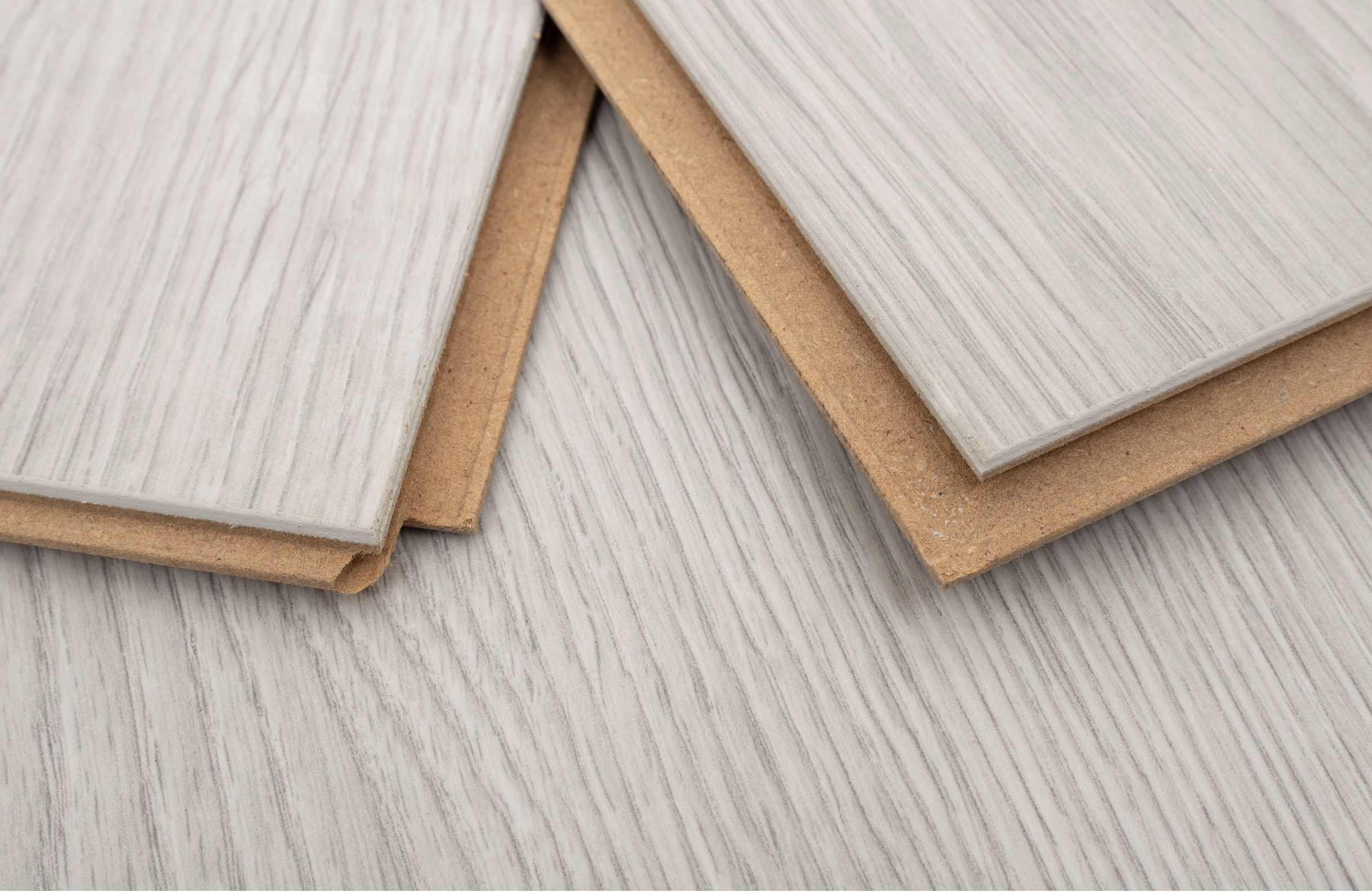 White Grey Oak 8mm Laminate Floor | 1.83m² Pack Coverage