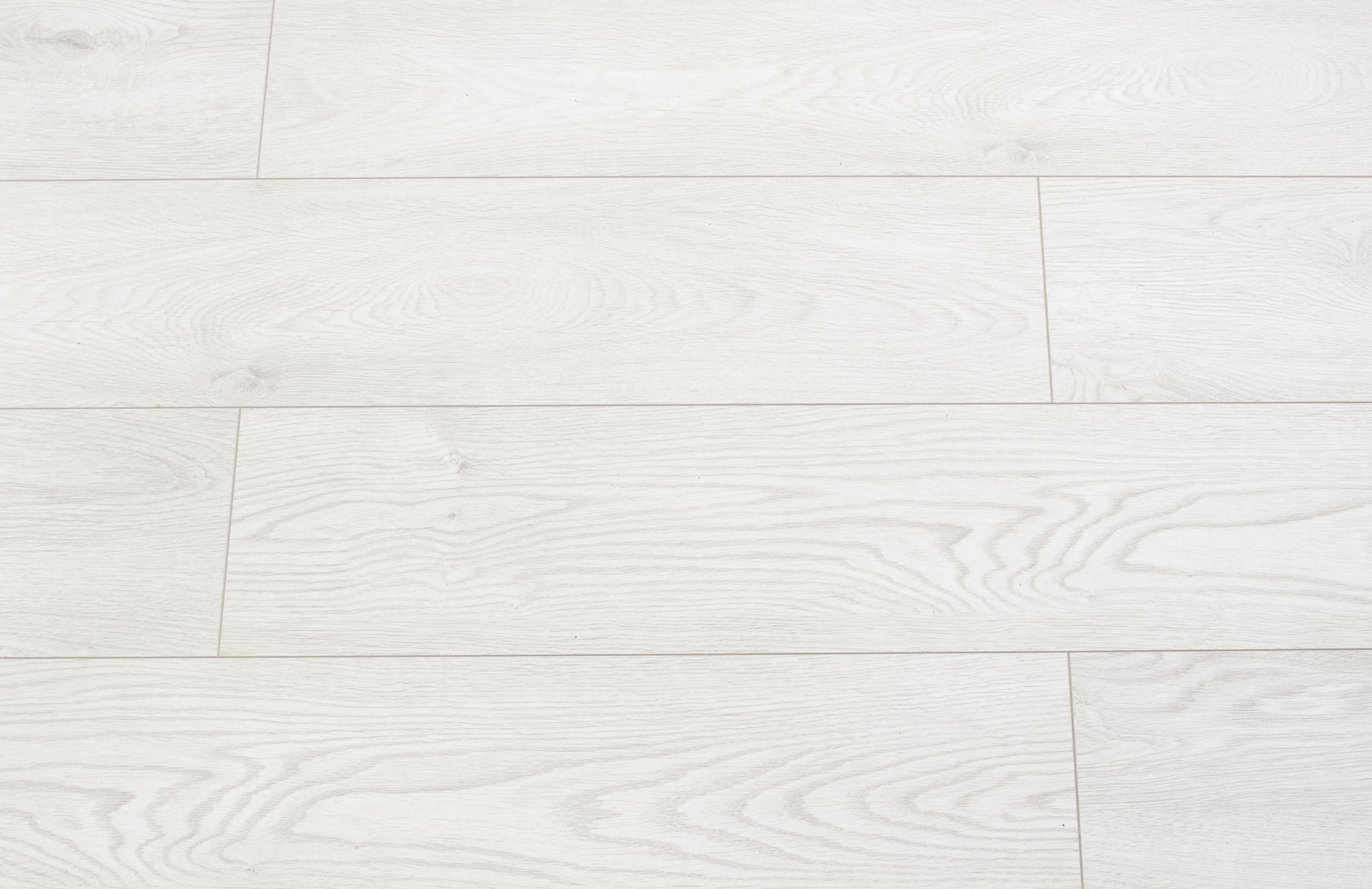 Silver Grey Oak 8mm Laminate Floor | 1.83m² Pack Coverage