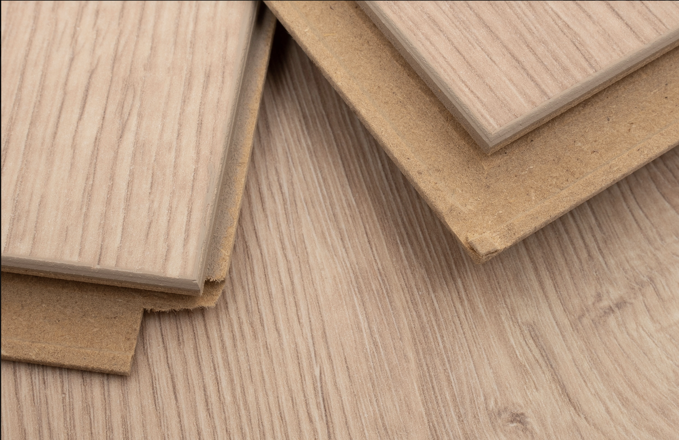 Natural Honey Brown Oak 12mm  Laminate Floor | 1.35m² Pack Coverage