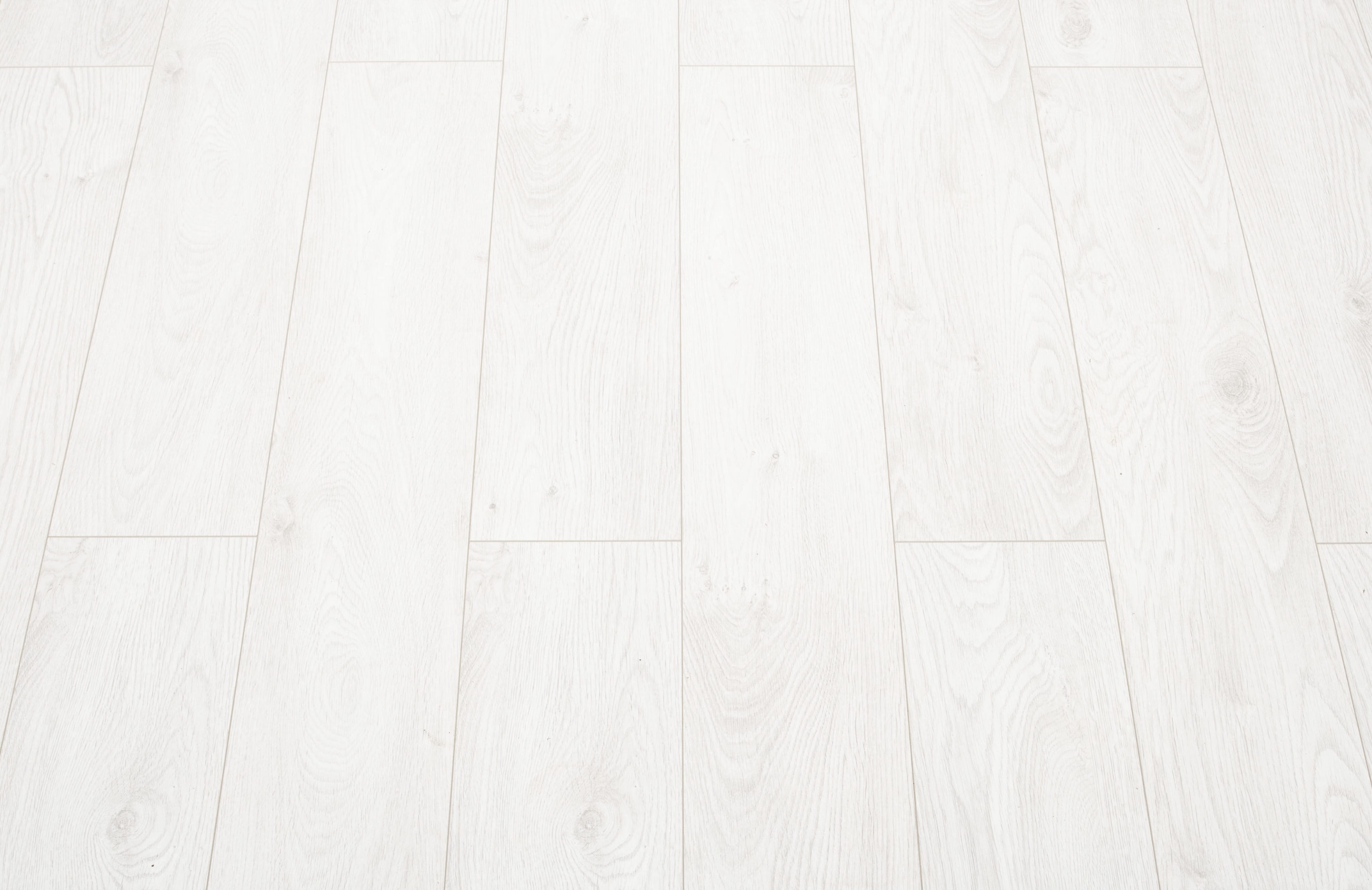 Silver Grey Oak 8mm Laminate Floor | 1.83m² Pack Coverage