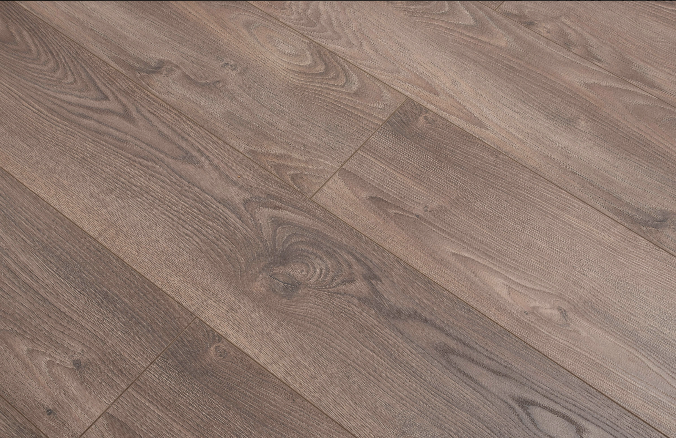 Brown Oak 12mm  Laminate Floor | 1.35m² Pack Coverage