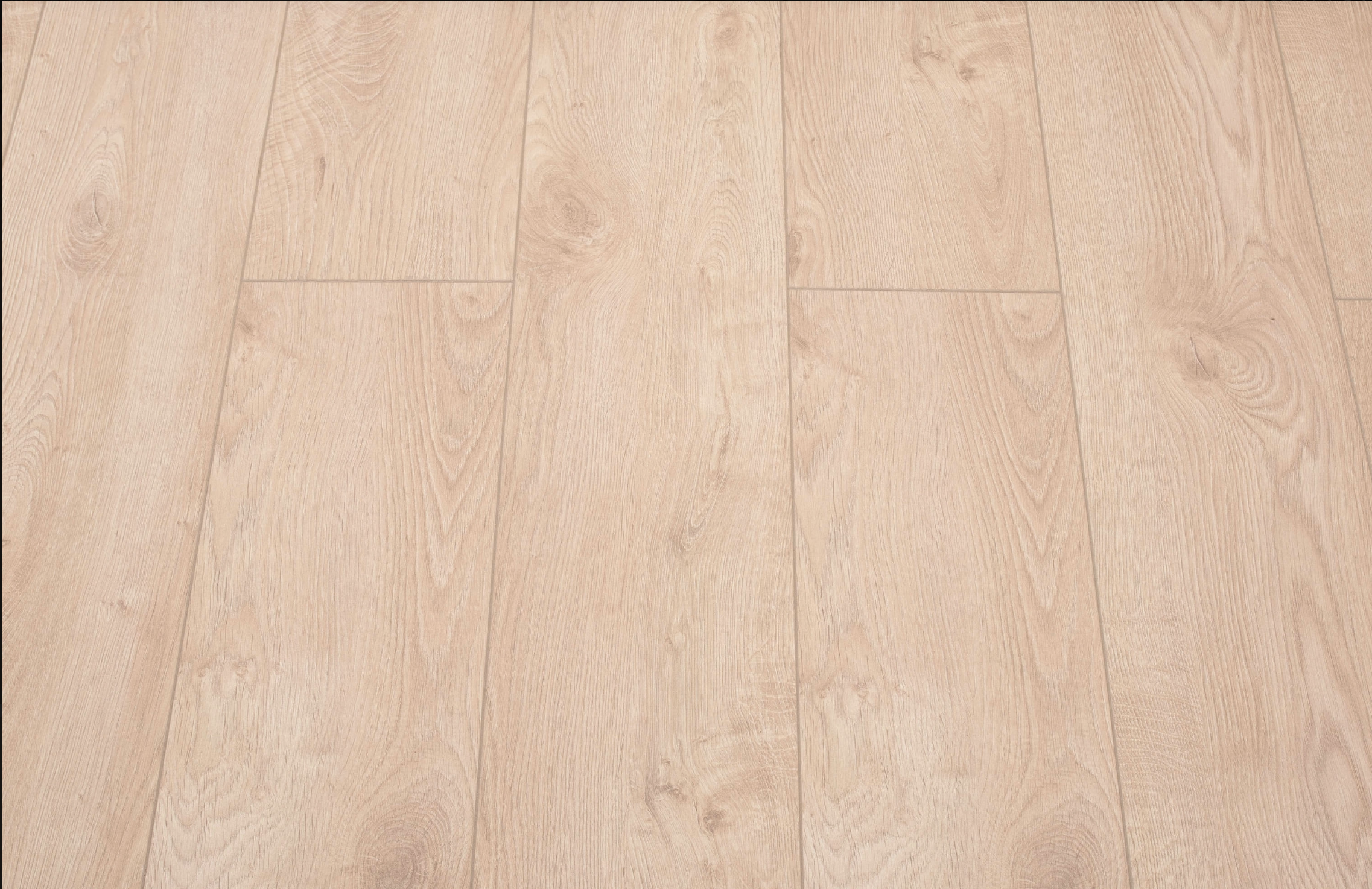 Natural Honey Brown Oak 12mm  Laminate Floor | 1.35m² Pack Coverage