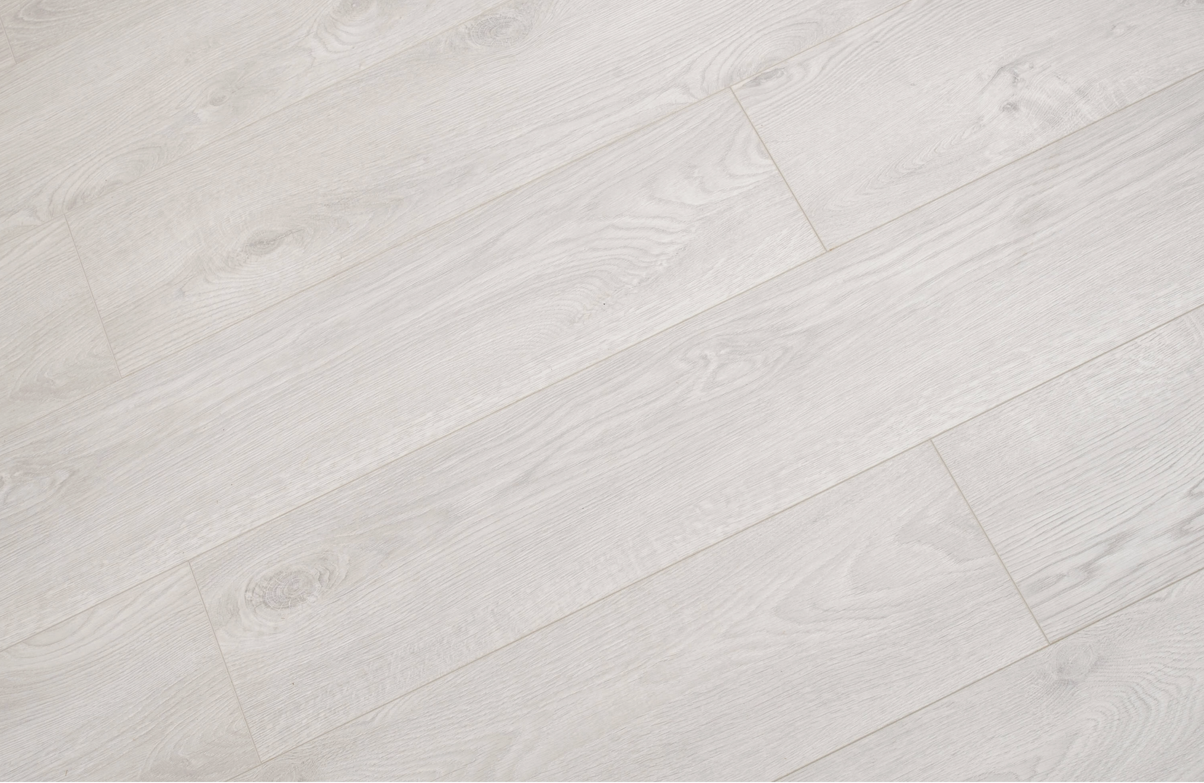 White Grey Oak 8mm Laminate Floor | 1.83m² Pack Coverage