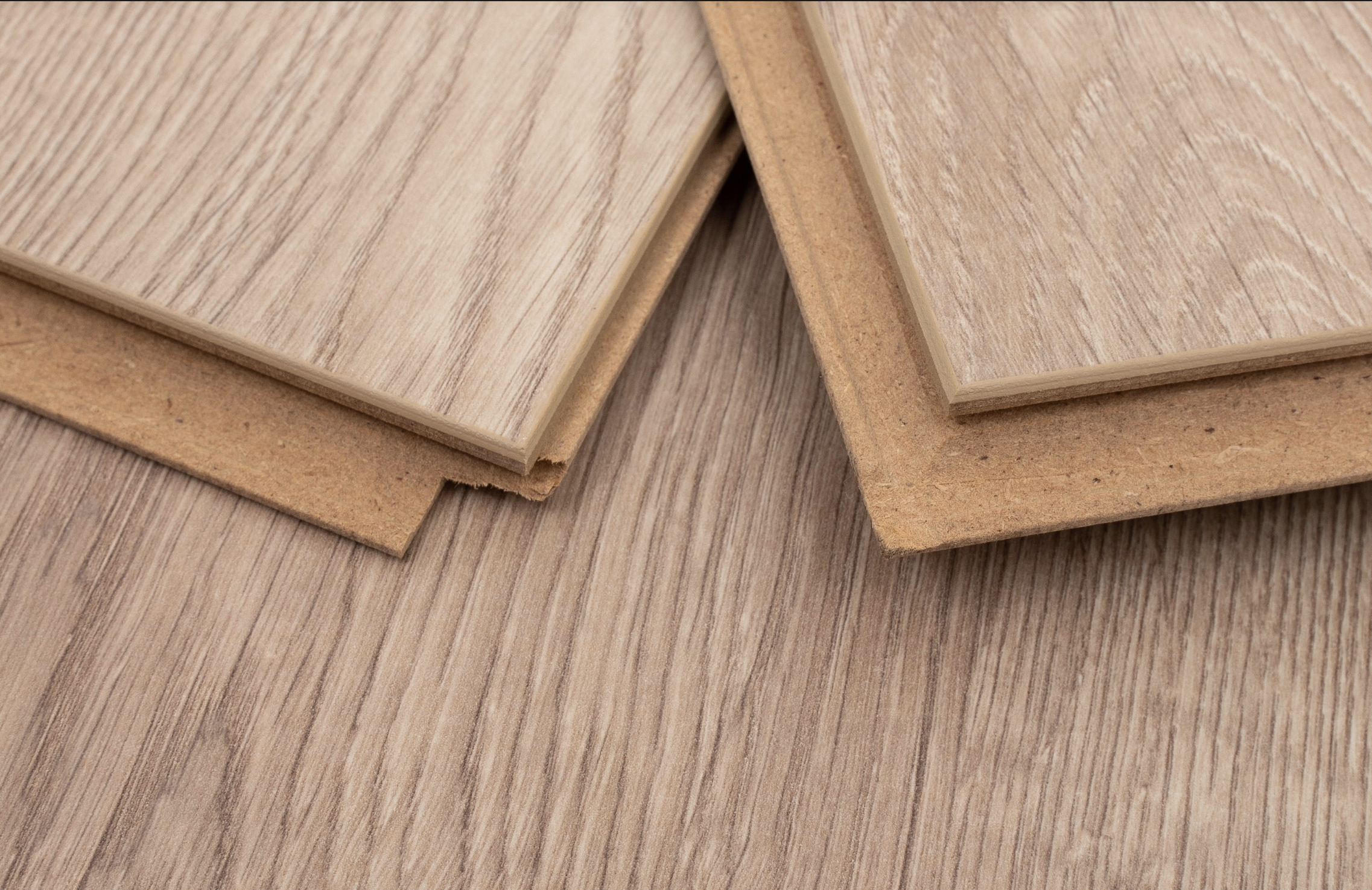 Light Brown Oak 12mm  Laminate Floor | 1.35m² Pack Coverage