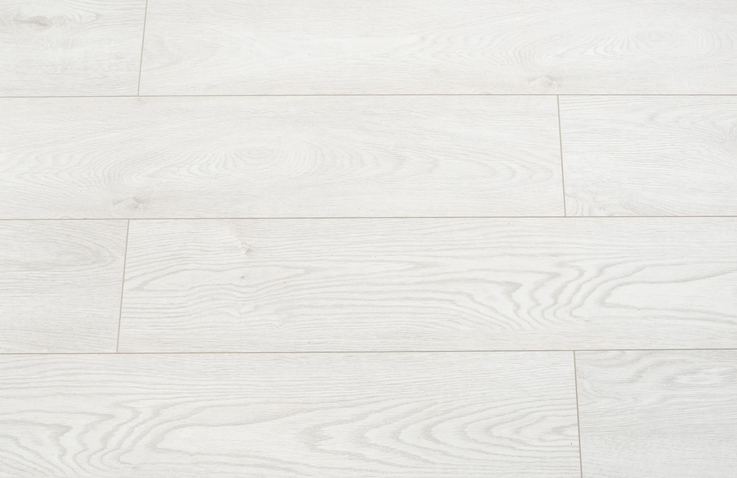Silver Grey Oak 8mm Laminate Floor | 1.83m² Pack Coverage
